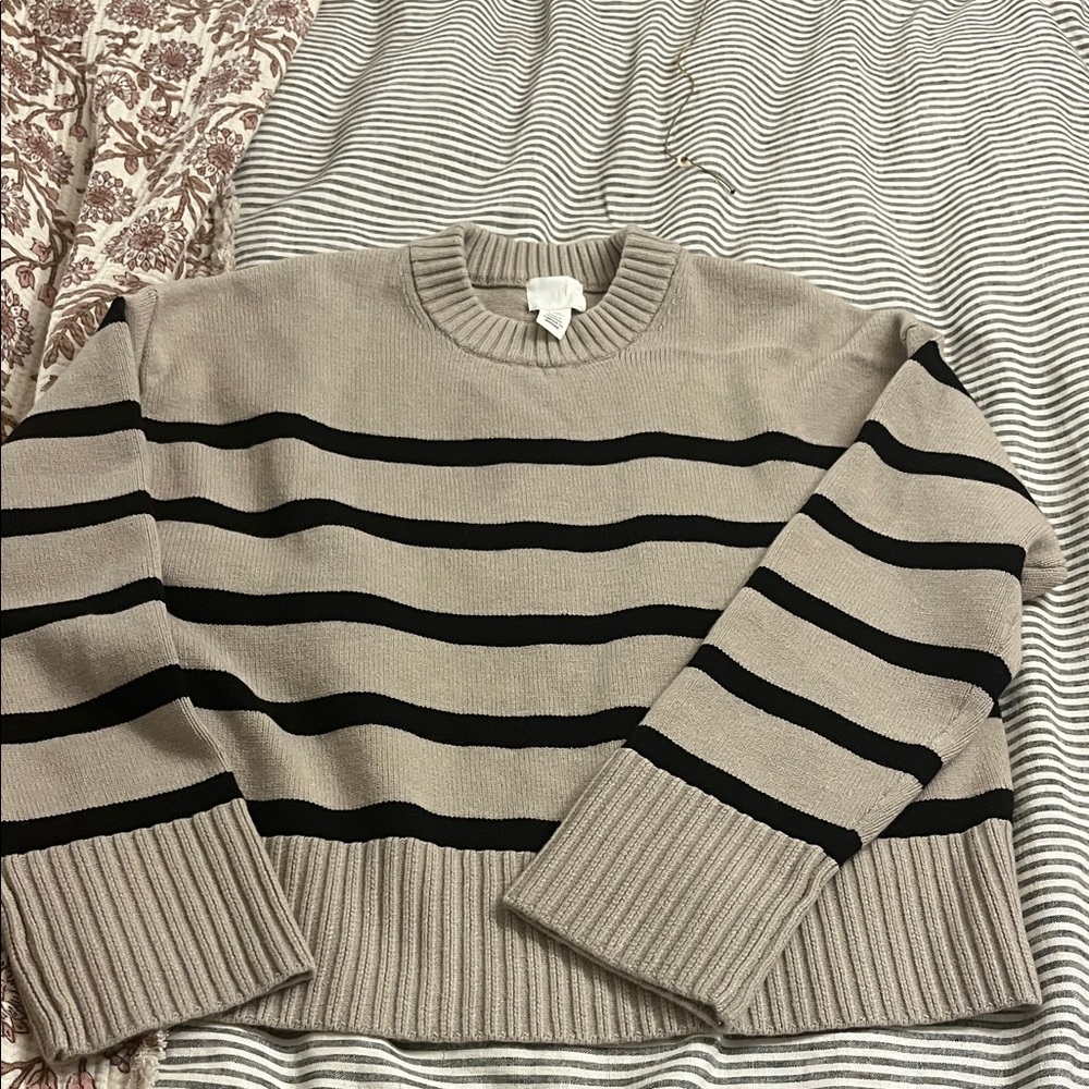 H&M Beige and Black Striped Sweater